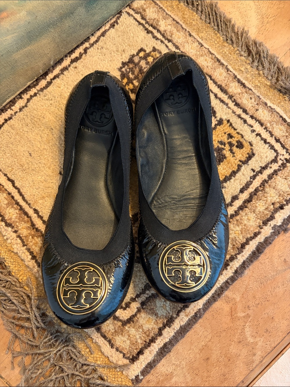 Tory Burch Black Patent Leather Logo Ballet Flats SZ 6